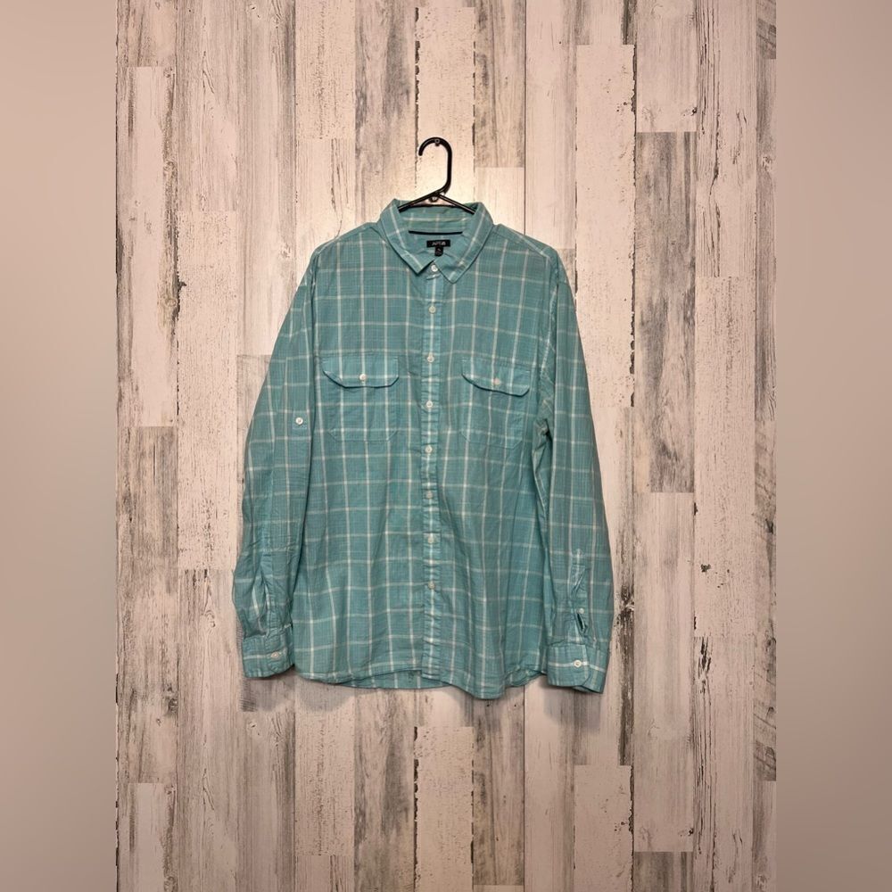 Men’s dress shirt